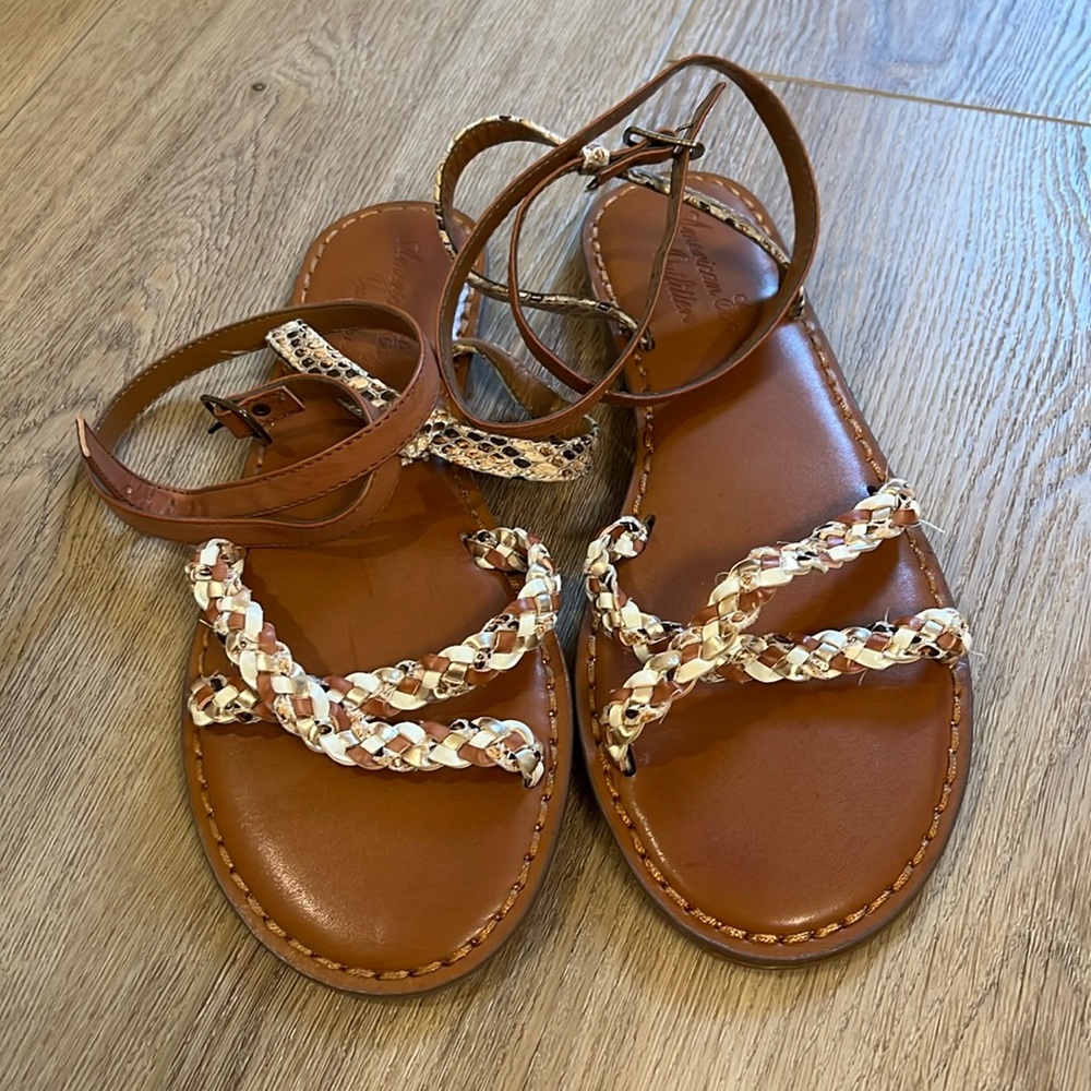 American Eagle Outfitters Sandals- size 9